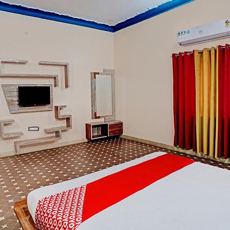 Hotel O Real Out Of The Blue Pushkar Exterior photo