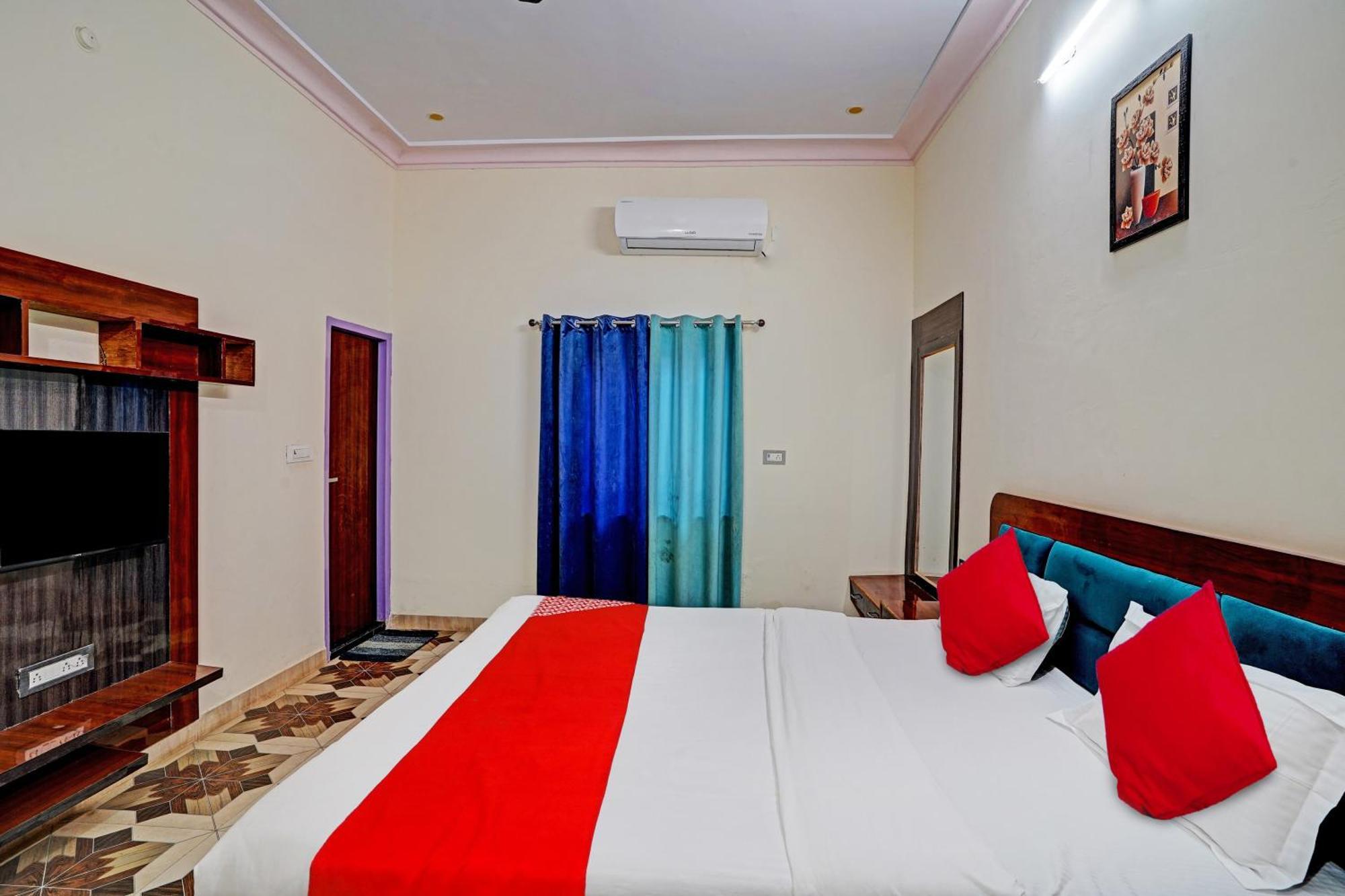 Hotel O Real Out Of The Blue Pushkar Exterior photo
